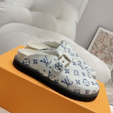 Louis Vuitton Slippers